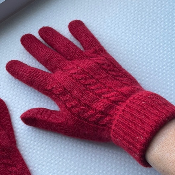 NWOT Lauren Ralph Lauren / Wool Mix / Gloves / Bright Red - Picture 4 of 9